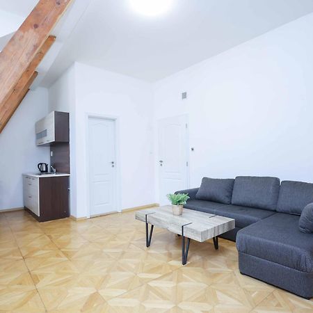 Beethoven Apartments Братислава Екстер'єр фото