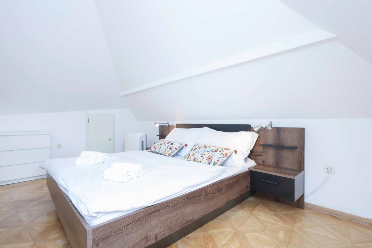 Beethoven Apartments Братислава Екстер'єр фото