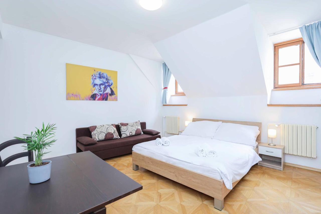 Beethoven Apartments Братислава Екстер'єр фото